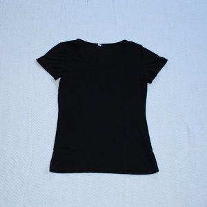 Tight & soft black shirt
